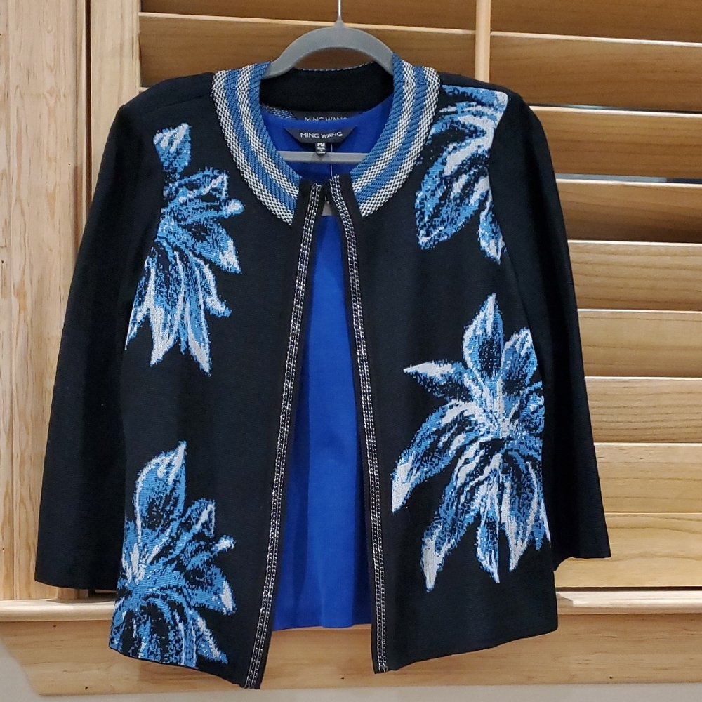 Ming Wang Black and Blue Floral Blazer - Picture 3 of 13